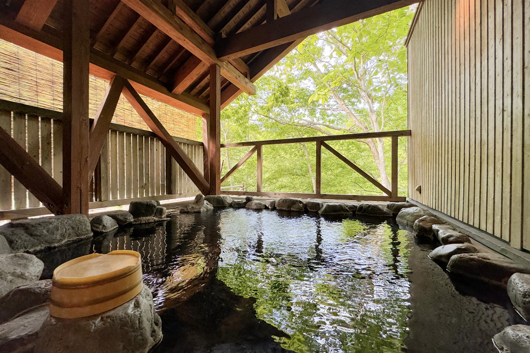 石の湯（本館大浴場）露天1
