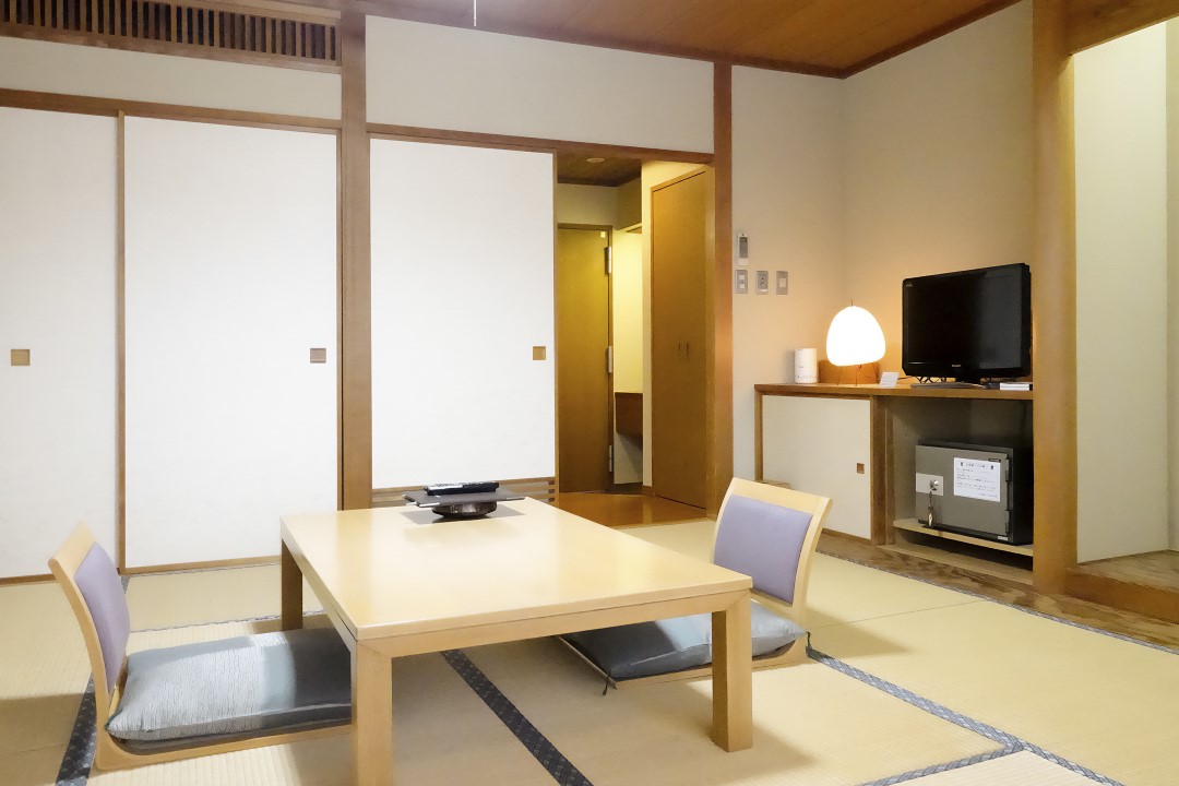 本館客室 和室8畳+広縁 画像2